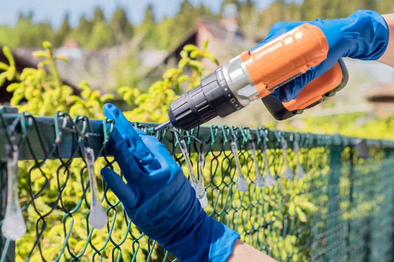 Fence Maintenance in Summer